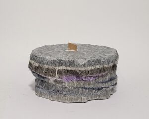 Palmių vaško žvakė "AKMUO"