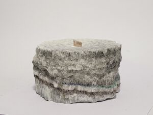 Palmių vaško žvakė "AKMUO"